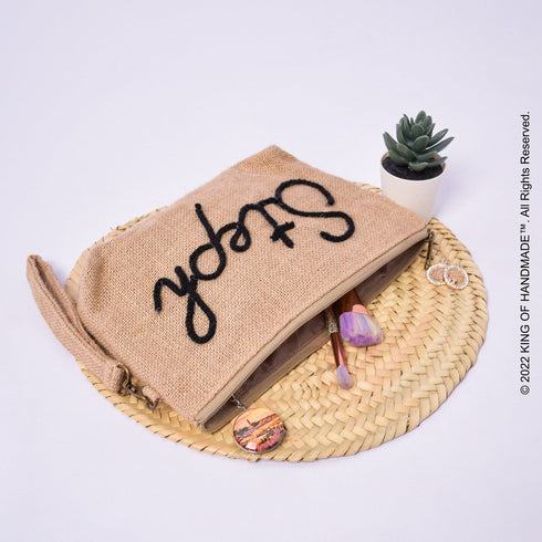 Chic Bridesmaid Beauty: Personalized Makeup Bag Delight!